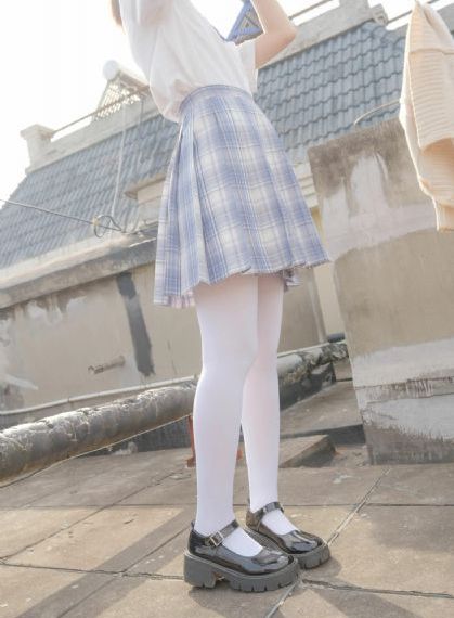 善良的美女秘书