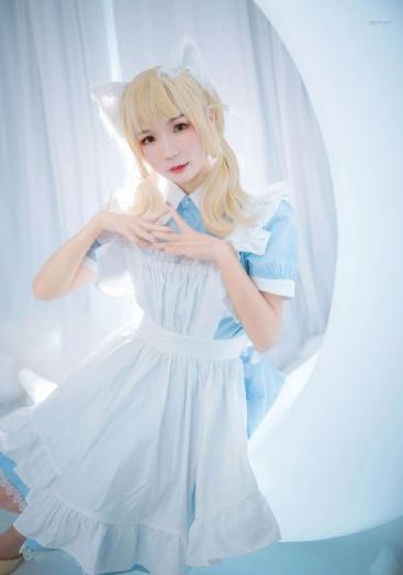 校园女孩